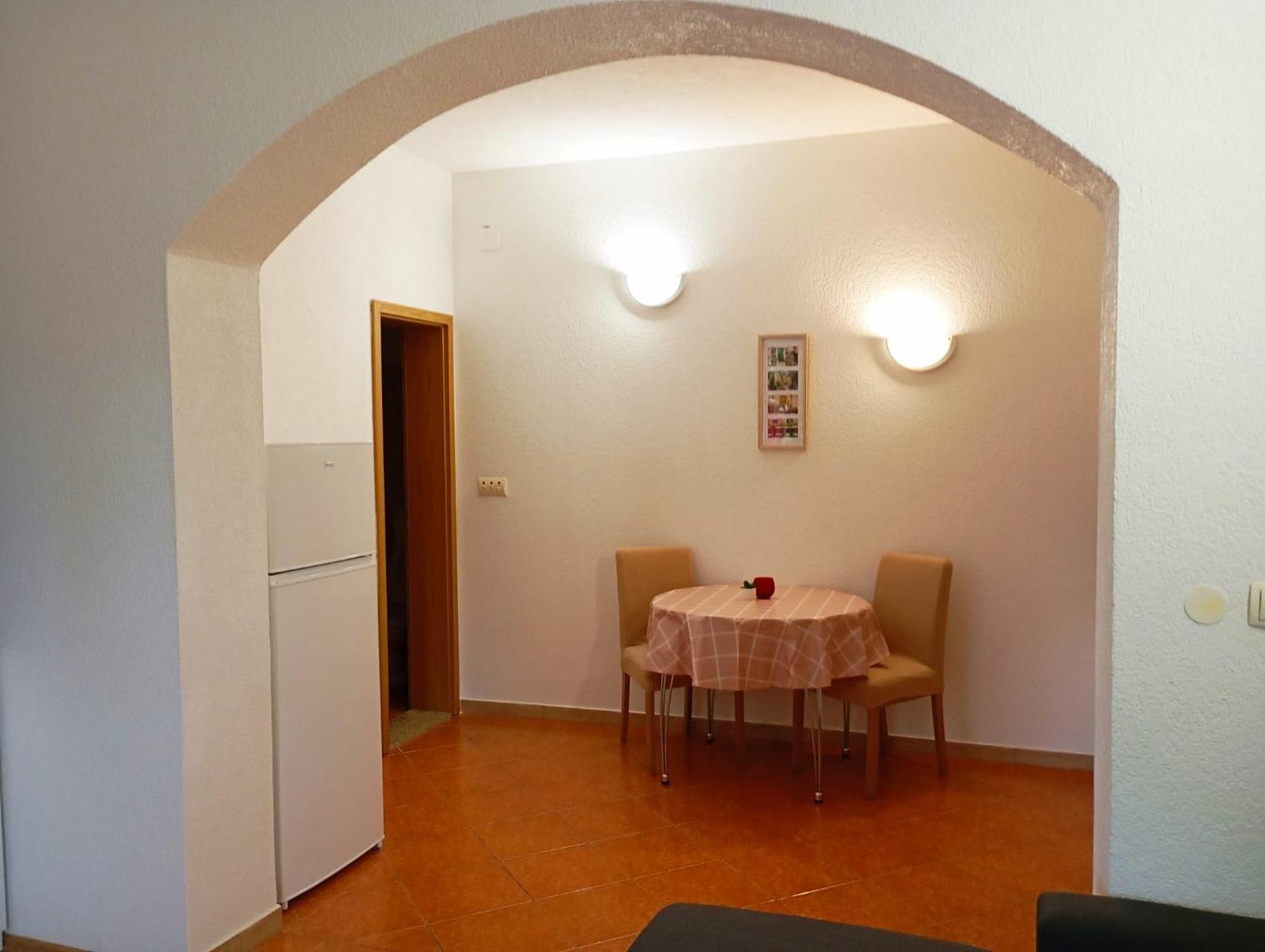 Apartmani Joja Biograd Na Moru Exterior foto